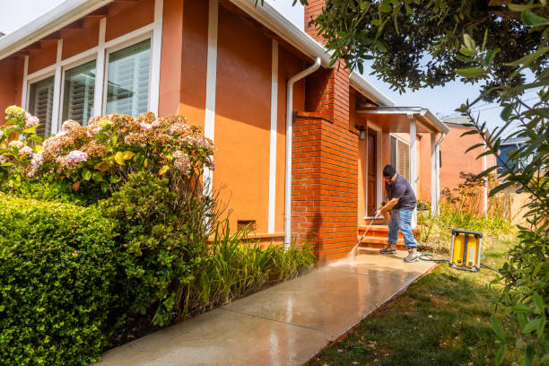 Garage Pressure Washing in Logan, IA